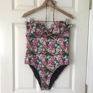 Fruscio One-piece Swimsuit